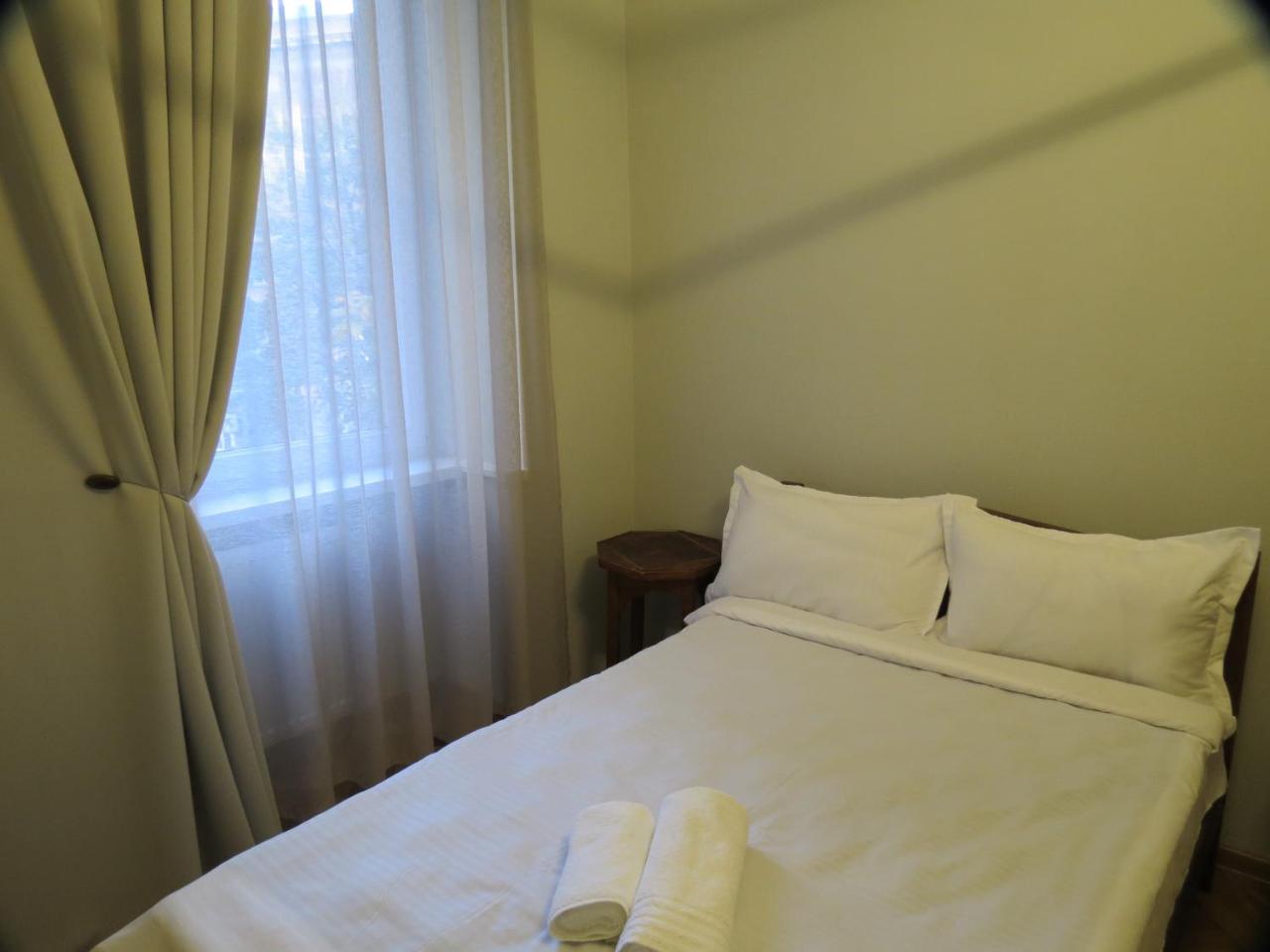 טביליסי Three Rooms Apartment מראה חיצוני תמונה