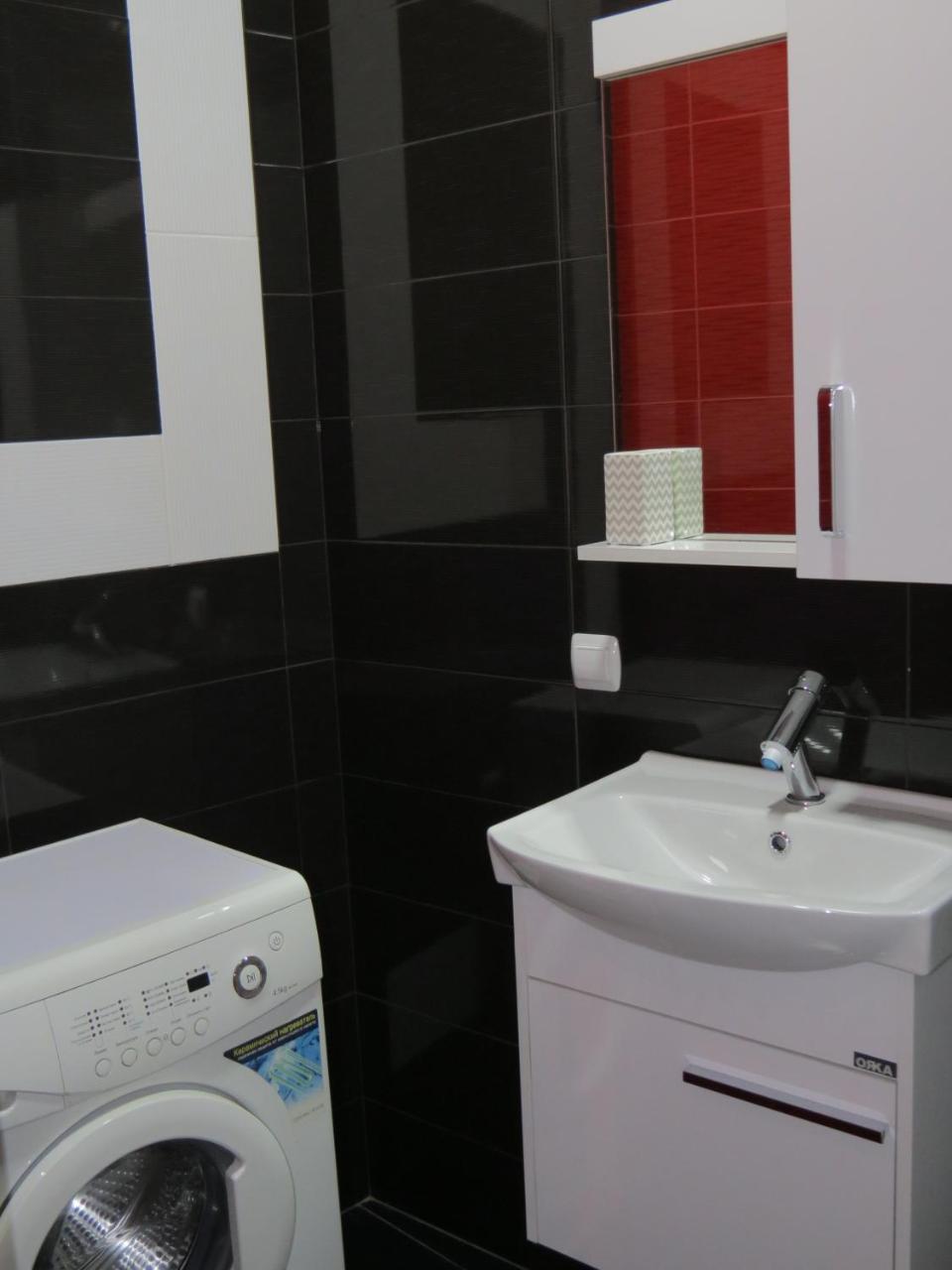 טביליסי Three Rooms Apartment מראה חיצוני תמונה