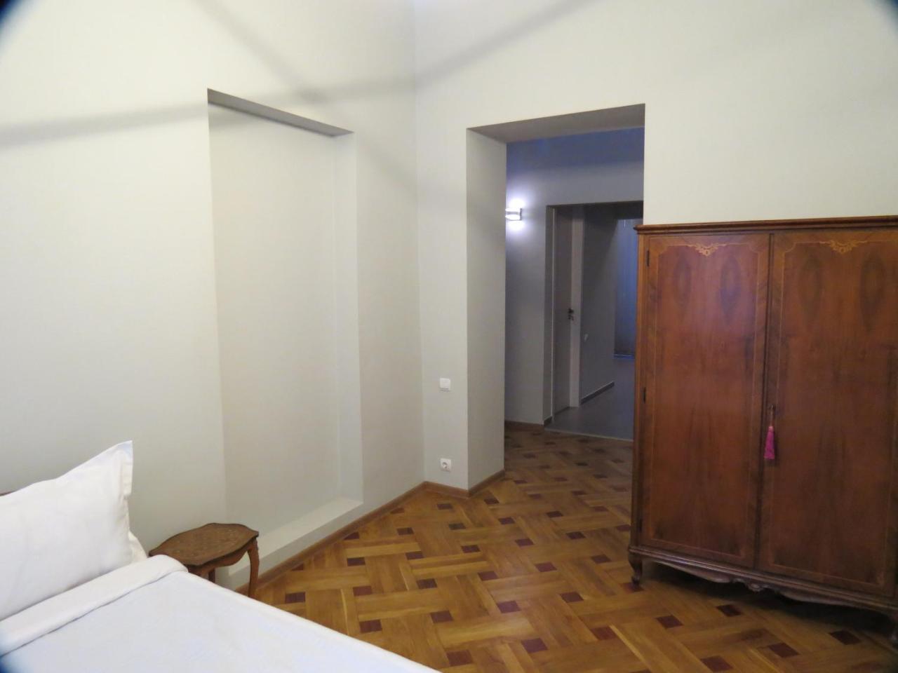 טביליסי Three Rooms Apartment מראה חיצוני תמונה