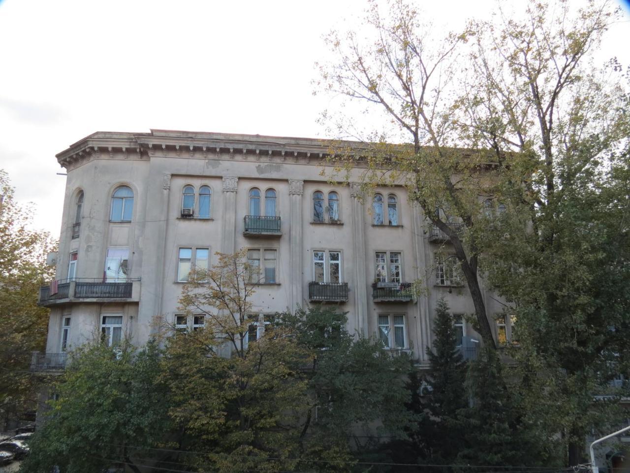 טביליסי Three Rooms Apartment מראה חיצוני תמונה